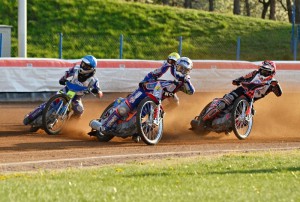 Ondřej Smetana (modrá) a Zdeněk Holub (červená) versus Filip Šitera (bílá) a Patrik Mikel (žlutá)