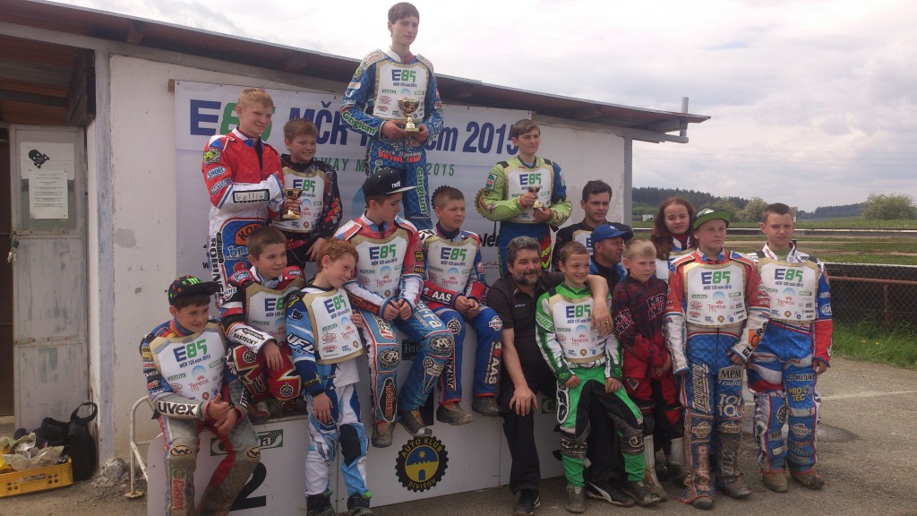 Stupně vítězů budou zanedlouho kolibříkům malé