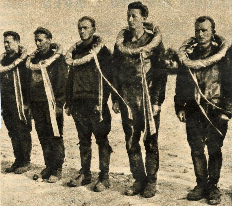 Vůbec poprvé vstoupilo Československo do MS družstev vítěznou kvalifikací v Plzni roku 1960 ve složení Jaroslav Machač, Luboš Tomíček, Antonín Kasper, František Richter a Stanislav Svoboda