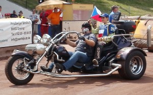 Cesta k evropské bronzové medaili začala na zadní sedačce motocyklové tříkolky