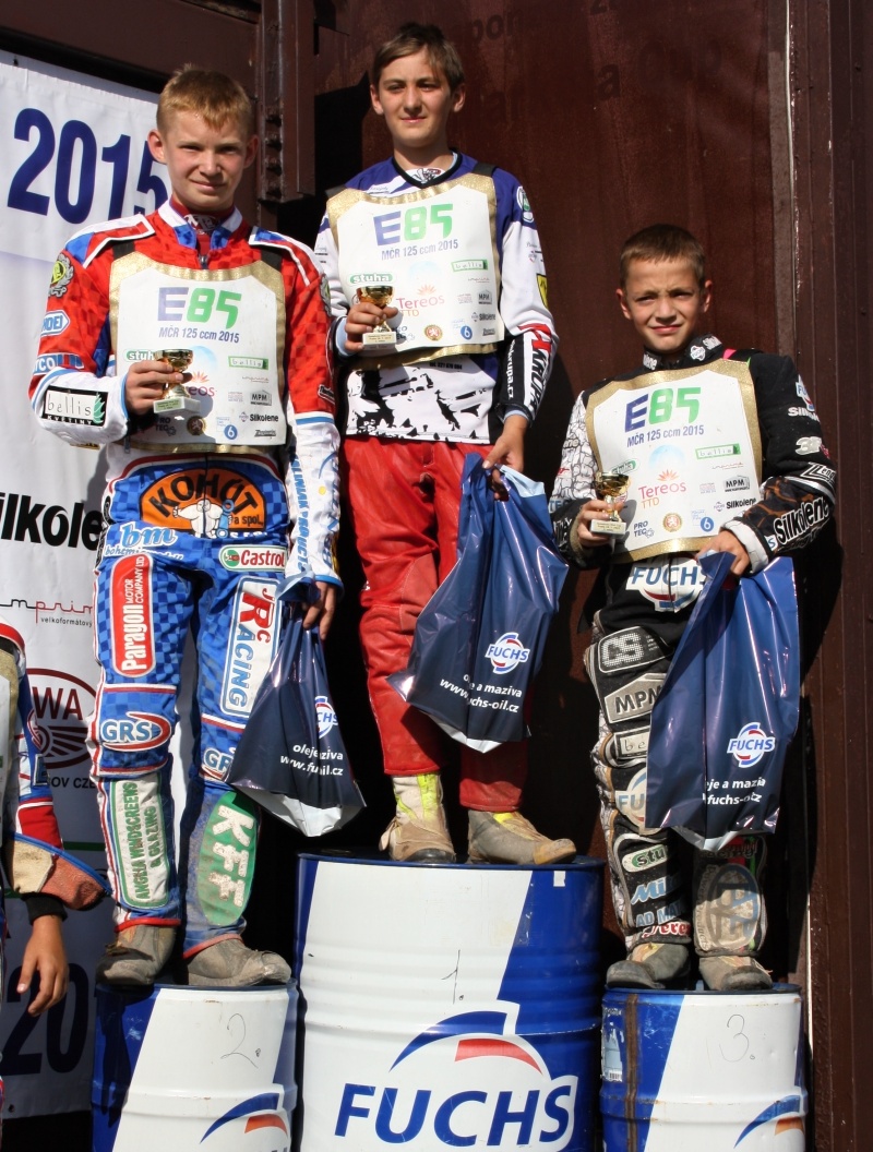 Petr Chlupáč, Jan Kvěch a Pavel Kuchař na stupních vítězů