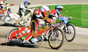 Václav Milík objíždí Marcela Kajzera