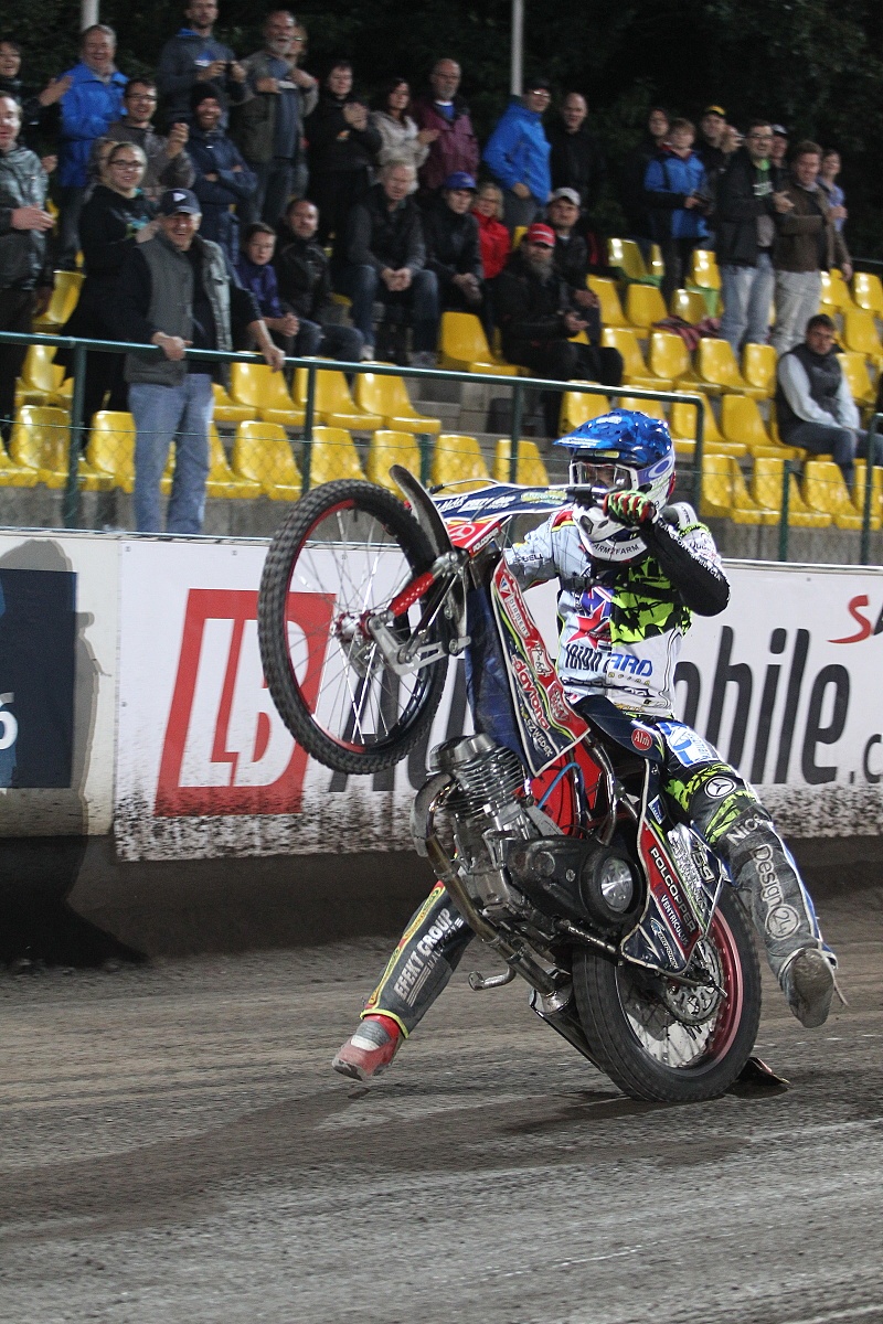 Przemyslaw Pawlicki oslavuje svůj triumf