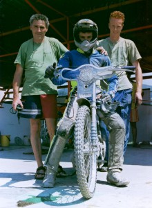 Píše se rok 2006 a Martin Vaculík už rozhodně není v suterénu své kariéry - na snímku s otcem a mechanikem Rudolfem Baniarim