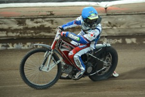 Matěj Kůs na počátku závodu se za soupeři ohlížel marně, žádné nenašel