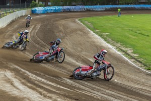 Martin Gavenda vede před Filipem Hájkem, Josefem Novákem a Janem Kvěchem