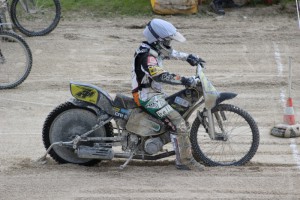 Josef Franc začal finálový seriál mistrovství světa dvanáctým místem