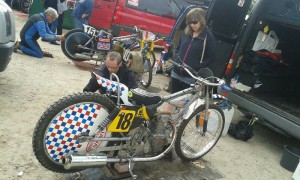 Mezi pomocníky Jana Boháče se v Eenrumu objevil také Anne Spaan