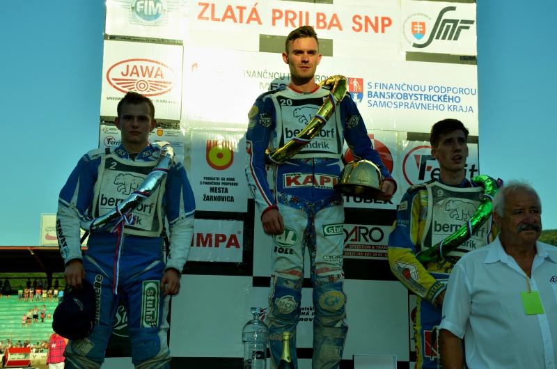 Eduard Krcmar, Martin Vaculik e Adrian Cyfer salire sul podio