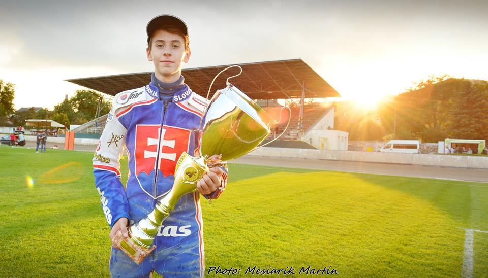 Ján Mihálik si dnes obrovský pohár bezesporu zasloužil