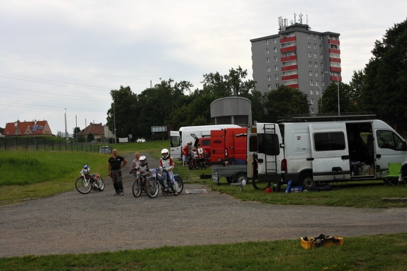 Zítřejší závod kolibříků musí začít úderem šestnácté hodiny