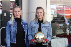 Krásná trofej opouští Lejhancovo klenotnictví