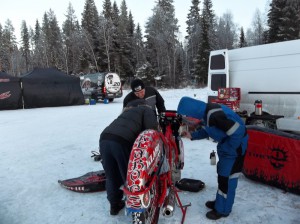 Příprava motocyklů v arktických podmínkách
