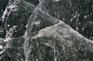 Led na Větřkovické přehradě byl až třicet centimetrů silný