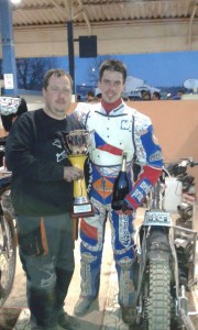 Matěj Kůs se svým mechanikem Milanem Mihulem