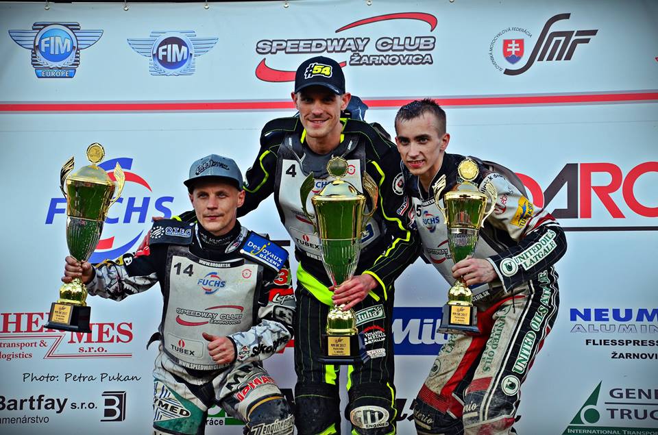 Josef Franc, Martin Vaculík a Jevgenij Kostigov stojí na stupních slovenského šampionátu