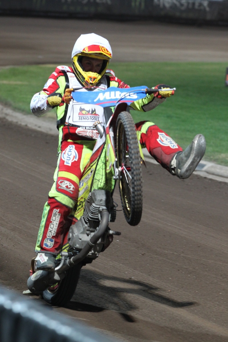 Wheelie o to speciálnější, že po něm následovala cesta na pódium velké ceny