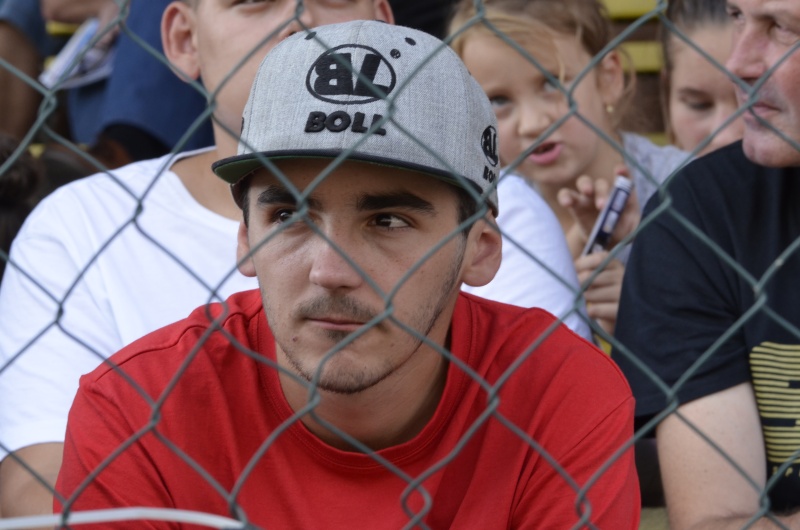 Při ZP SNP se Michal Tomka jen díval, ale už se nemohl dočkat, až sám vyjede na žarnovický ovál