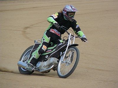 Hynek Štichauer opět v akci.