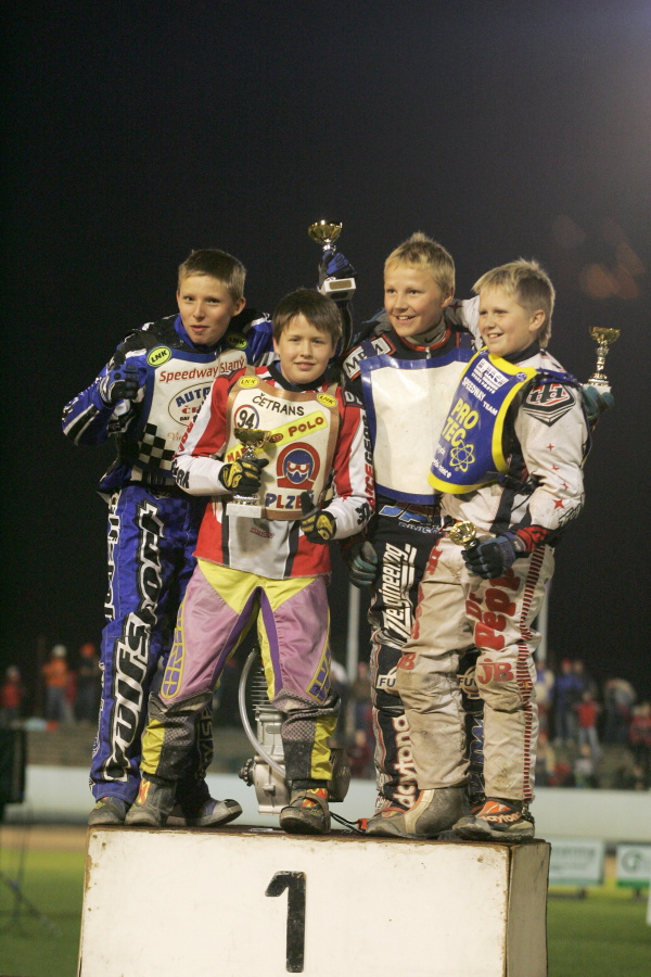 První triumf nemohl být oslnivější aranžmá.