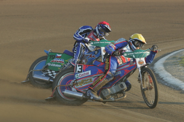 Oba Češi v akci - Lukáš Dryml před Lubošem Tomíčkem.