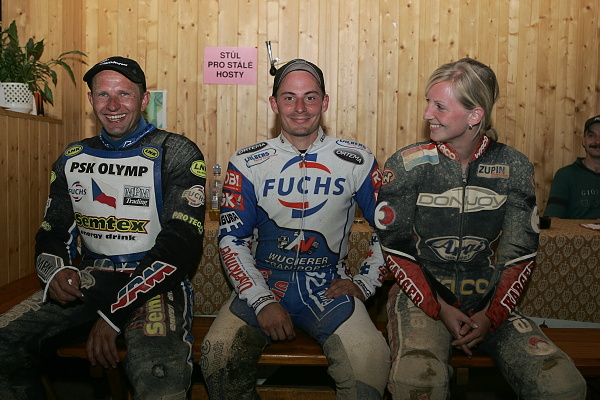 Trio nejlpeších na tiskové konferenci.