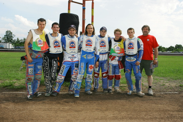 Plzeň: Pavel Ondrašík, Jiří Brummer, Michael Hádek, Piotr Dym, Martin Gavenda, Jan Holub, Marcin Rempala a Vladimír Kosina.