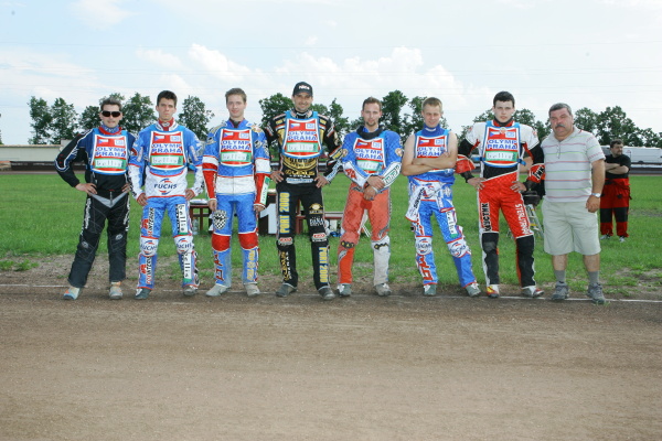 Praha: Richard Wolff, Matěj Kůs, Pavol Pučko, Rafal Dobrucki, Zdeněk Simota, Luboš Tomíček, Igor Kononov a Vladimír Vopat.