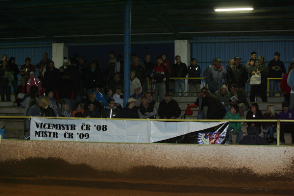 Jaký nápis přibyde na transparentu příští rok?