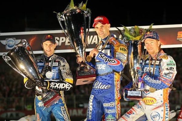 Trojice nejlepších z letošního ročníku: Jaroslaw Hampel, Tomasz Gollob a Jason Crump.