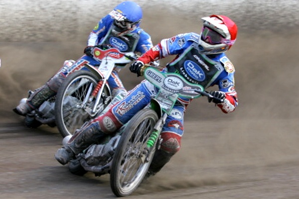 Filip Šitera (červená) a Václav Milík opět vytvoří dvojici.