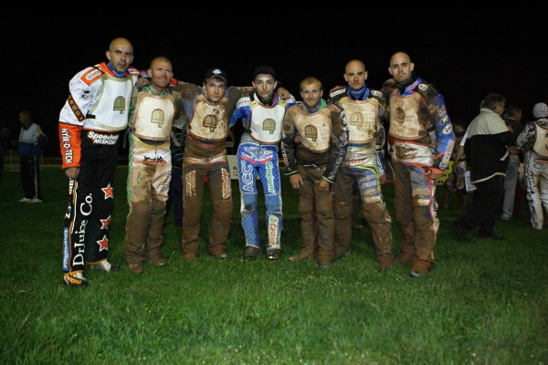 Pardubice: Jaroslav Petrák, Jesper B. Monberg, Václav Milík, René Vidner, Tomáš Suchánek, Aleš Dryml a Lukáš Dryml.