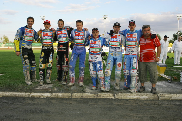 Praha: Pavol Pučko, Grzegorz Zengota, Ondřej Veverka, Renat Gafurov, Josef Franc, Zdeněk Simota, Matěj Kůs a Vladimír Vopat.