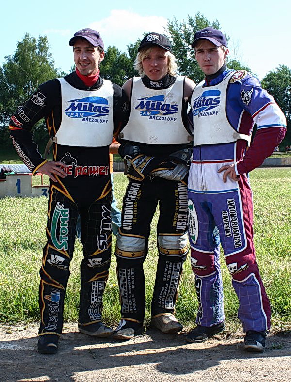 K Martinu Málkovi, Romanu Čejkovi a Martinu Gavendovi přibyde v neděli ještě Michal Dudek.