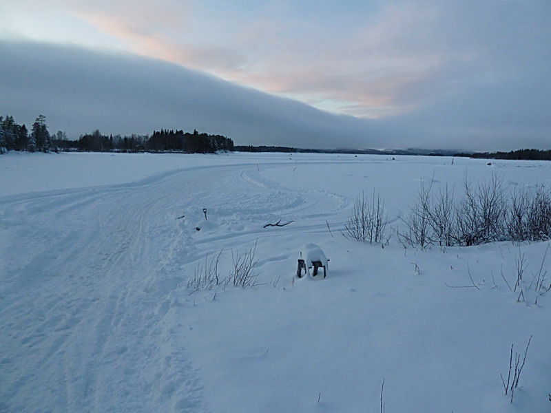 Dne silně chumelilo.