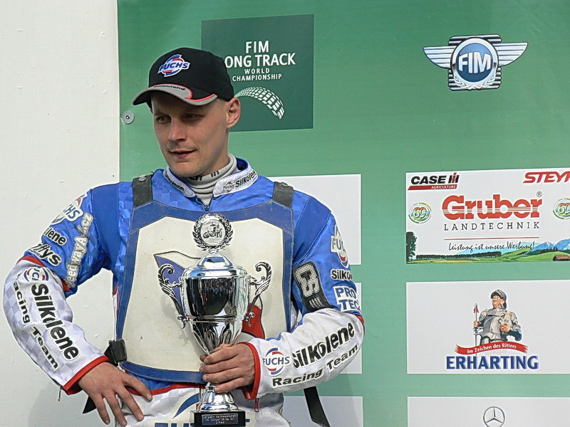 Na stupních vítězů v Mühldorfu.