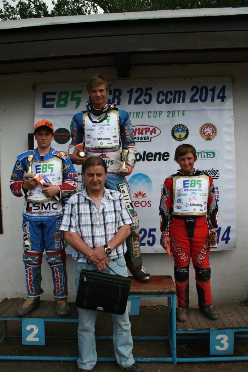 Adam Fencl, Kryštof Rybář a Filip Šifalda na stupních vítězů.