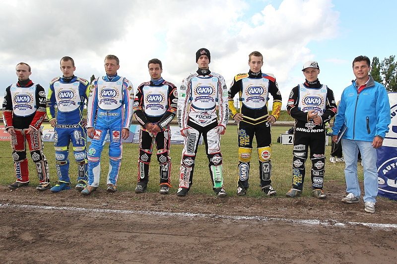 Praha: zleva Martin Gavenda, Ondřej Smetana, Tomasz Chrzanowski, Zdeněk Holub, Matěj Kůs, Michal Škurla, Josef Franc a Tomáš Topinka.