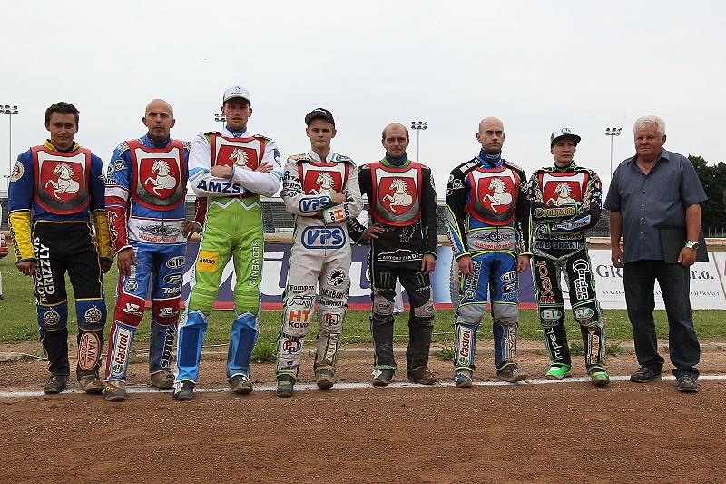 Pardubice: Josef Novák, Jaroslav Petrák, Matej Žagar, Hynek Štichauer, Tomáš Suchánek, Aleš Dryml, Patryk Dudek a Lubomír Vozár.