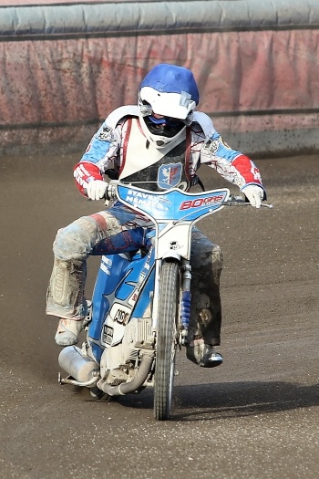 Eduard Krčmář prozatím figuruje v průběžné klasifikaci na třetí příčce.